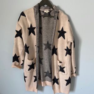 Women’s cardigan sweater in Cream with Blue Star patterned - large